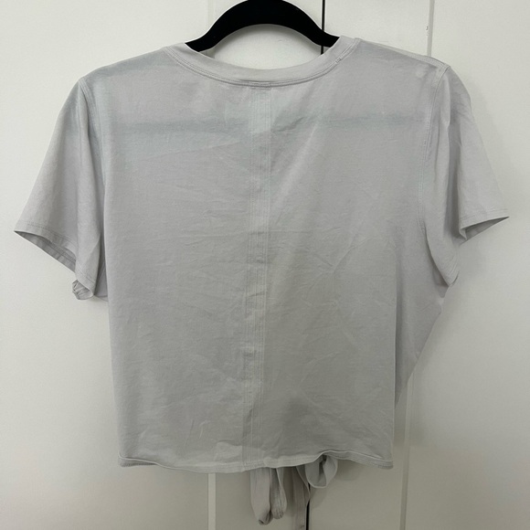 Lululemon Front tie shirt - Picture 3 of 5